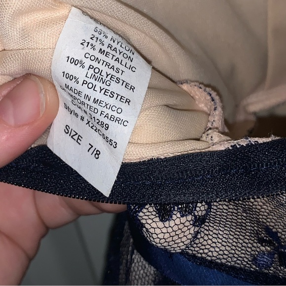 Windsor Navy and Nude Lace Dress - Size 7/8 - Picture 7 of 7